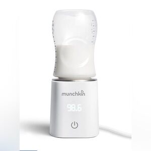 Munchkin 98° Digital Bottle Warmer white Perfect Temperature New/Open Box .